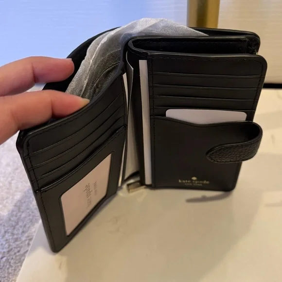 Kate Spade Black Leather Wallet Pockets/Zipper/Snap - Picture 6 of 6